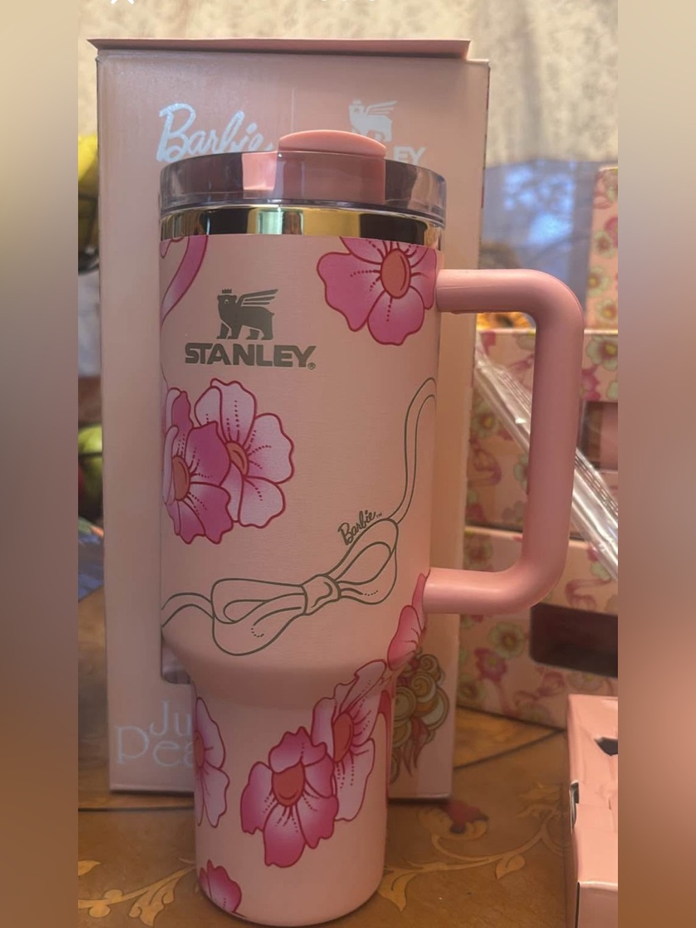 Stanley x Barbie Stanley just peachy 80’s 🍑Quencher 40oz nwt rare - Picture 4 of 4